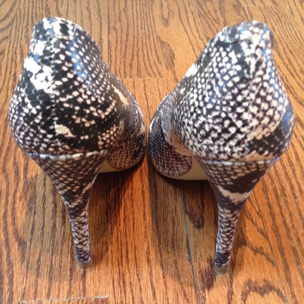 Shoemint Snakeskin Rosemary Heels Pumps - Picture 4 of 6